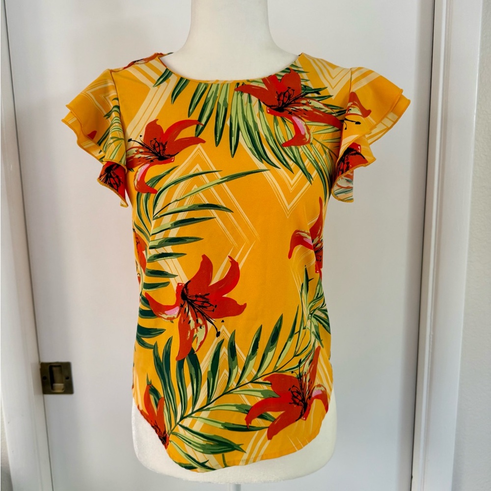 Milk & Honey Floral Ruffle Sleeve Blouse